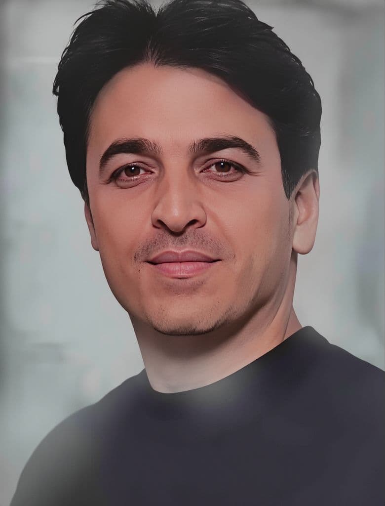 حسن لطفی