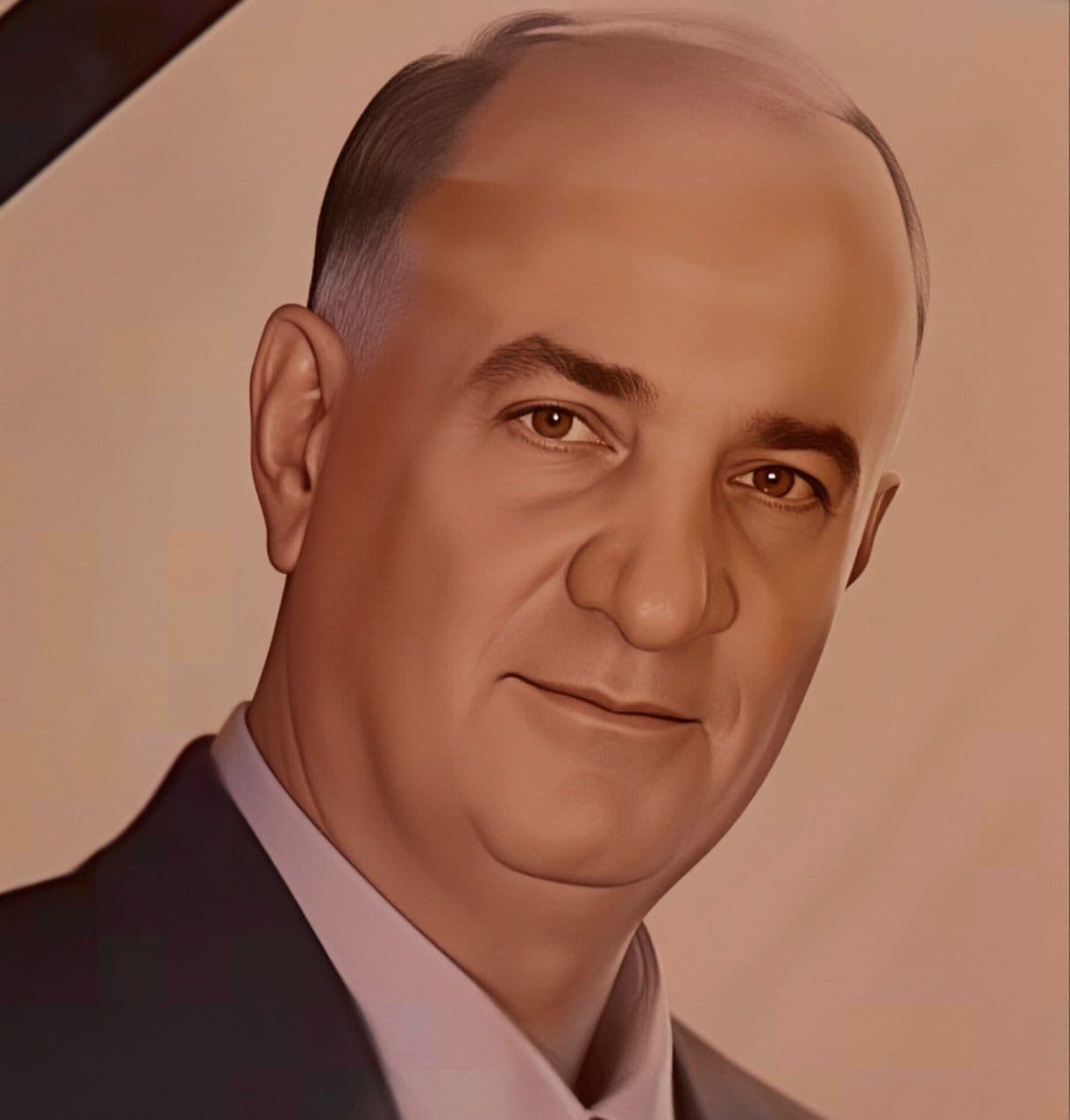 منوچهر نیکپور