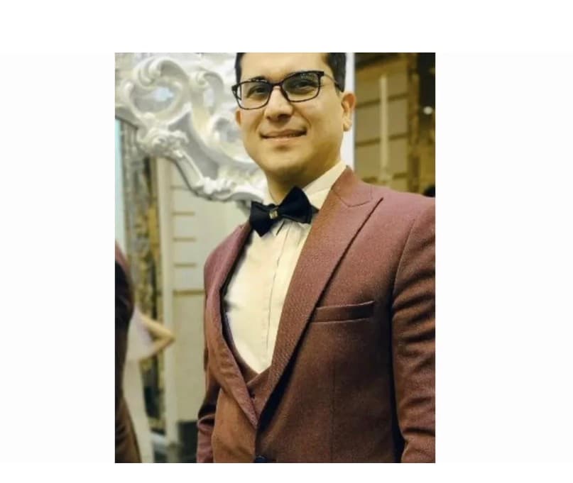 فرشاد احسانی