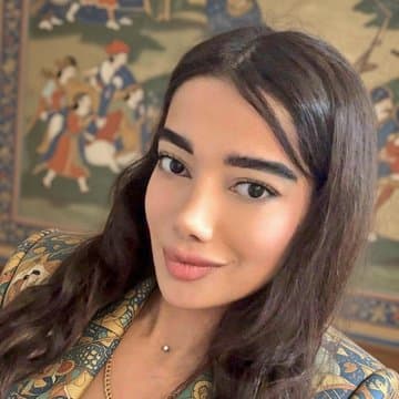 فاطمه اعزازی