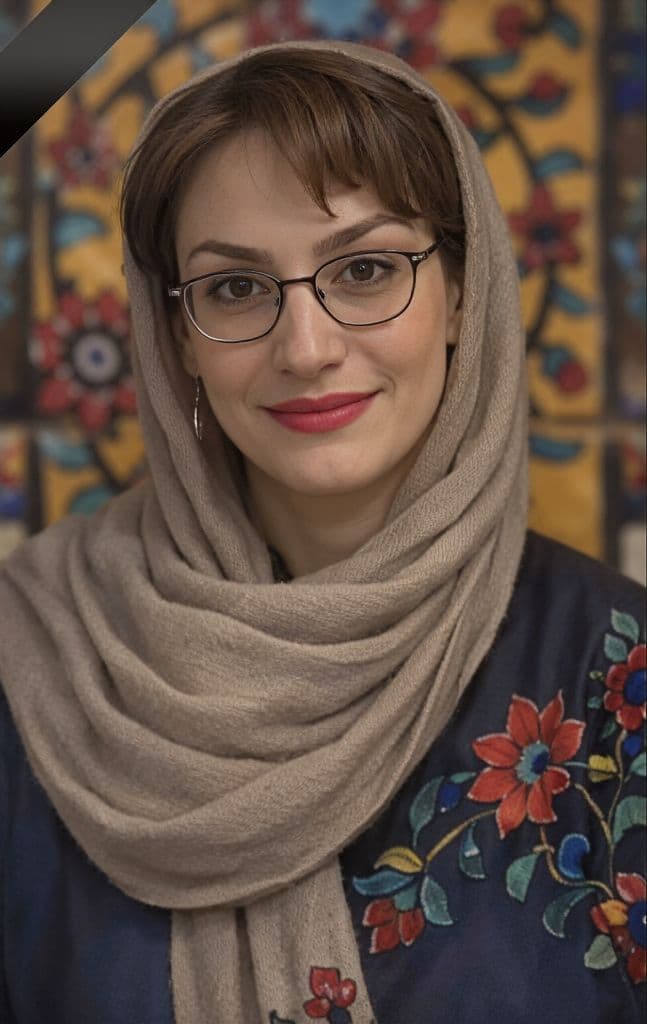 صالحه اکبری